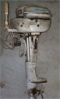 Hiawatha vintage boat motor, 5 horse, model25-3260