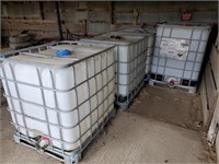 4 liquid storage tanks