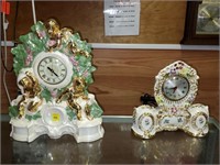 (2) Clocks Lot
