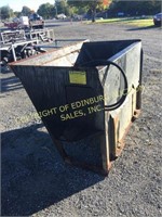 SALT SPREADER SKID STEER MOUNT