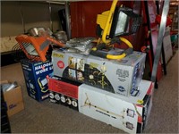 Lot of Assorted Boxes of Worklights