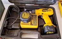 Dewalt Cordless Drill w/Battery & Charger