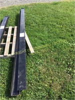 PAIR OF (2) BRAND NEW 10' PALLET FORK EXTENSIONS