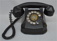 1945 Automatic Electric Co. Rotary Dial Telephone