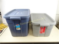 Two Rubbermaid Roughneck Totes with Lids