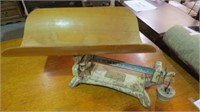 CASH IRON DETECTO OLD PRODUCE/STORE SCALE