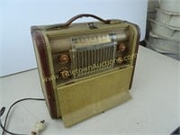 Antique Bendix Portable Tube Radio - Doesn't Seem