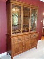 Fitton Parker Dining Room Suite - China Cabinet
