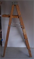 5' Wooden ladder.
