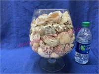 Large glass jar w/ lots of seashells