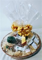 Merle Maple Gift Basket