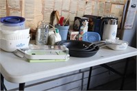 Kitchen Stuff - Calphalon, Corningware