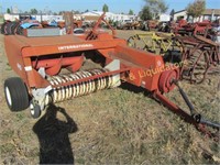 INTERNATIONAL 445 BALER