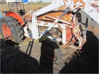 FORD 800 WHEEL TRACTOR WITH LOADER