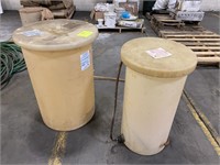 15 & 30 gal. plastic containers