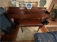 Lester Betsy Ross Piano w/ Bench