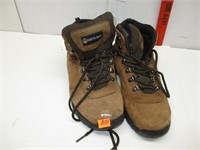 Earth Shoe Hiking Boots