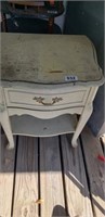 ANTIQUE END TABLE / BED TABLE