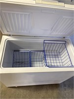 Chest freezer