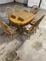 Oak Kitchen table with chairs