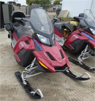 2009 SKIDOO GTX REVXR SNOWMOBILE **NO KEY** RED