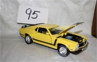 ERTL 1970 Mustang Boss 302 1/18 (10" X 3.5")
