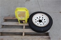 Bait bucket and wheel