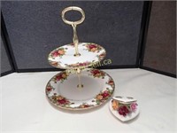 Old Country Roses Tidbit Tray Plus