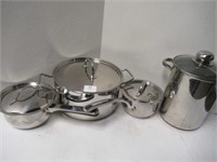 Set of 4 Pots