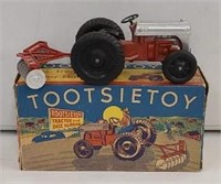 Toostie Toy Ford 8N w/Disc Set NIB