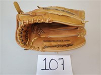 Louisville Slugger GTPS-5 TPS 14" Glove