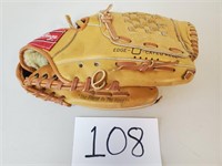Rawlings RBG 224 Ken Griffey Jr. 11" Glove