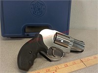 Smith & Wesson model 649 357 revolver handgun -