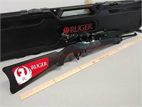 New Ruger 10/22 22LR rifle gun with scope and