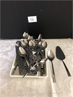 40 + pcs Carlyle Flatware