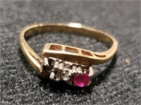 10K GOLD RING With Synthetic Ruby