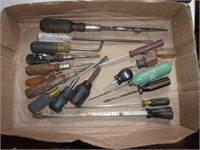 Box screw drivers