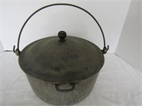 Vintage Cast Aluminum Pot w/ Lid-10"dia, 5'H
