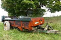 New Idea Manure Spreader