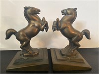 Metal/bronze horse bookends
