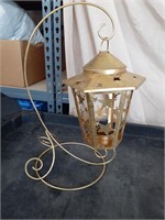 Hanging lantern