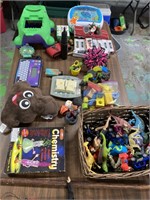 Toys, Dinosaurs, Domino, NSynic Bobble Head and