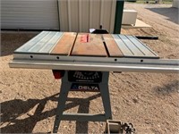 J-10in DELTA TABLE SAW