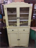 YELLOW VINTAGE KITCHEN CUPBOARD