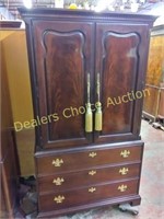 THOMASVILLE MAHOGANY LINEN CABINET/ENTERTAINMENT