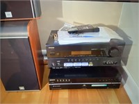 Onkyo stereo with speakers