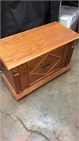 Oak Blanket Chest The Inside Is Cedar Lined