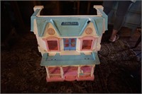 Plastic Fisher Price Doll House