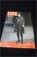 Dec 14, 1936 Life Magazine in Plastic Sleeve