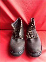 SIZE 12 OIL RESISTANT WORK BOOTS VGC